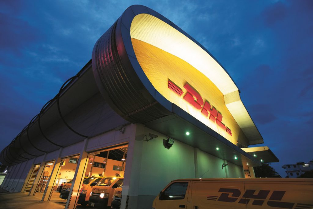 Nhà kho DHL tại Thái Lan có phần mái vòm cong độc đáo