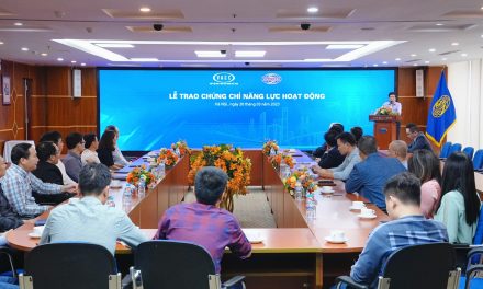 Lễ trao Chứng chỉ Năng lực hoạt động cho Tổng Công ty Cổ phần Xuất nhập khẩu và Xây dựng Việt Nam